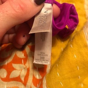 VICTORIA SECRET DEMI BRA